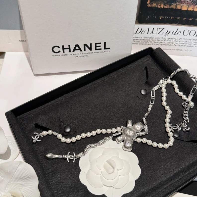Reliable Chxnxl Necklaces 285543