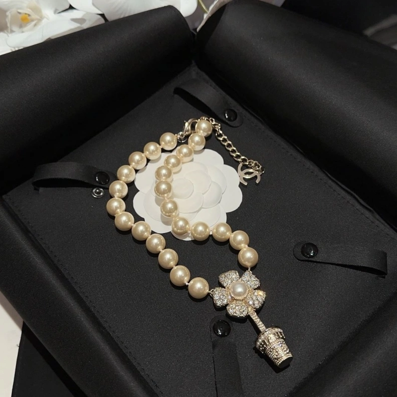 Affordable Chxnxl Necklaces 285531