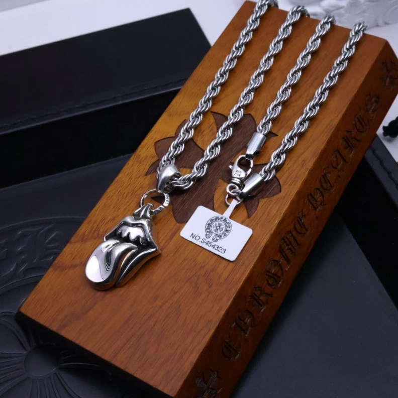 Trendy Chrxmx Hxxrts Necklaces 297134