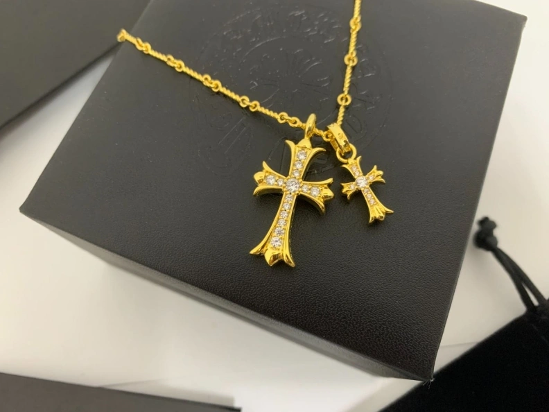 Trendy Chrxmx Hxxrts Necklaces 297122