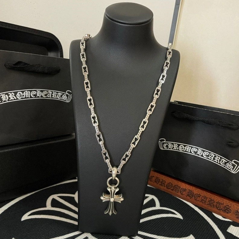 Unique Chrxmx Hxxrts Necklaces 297117