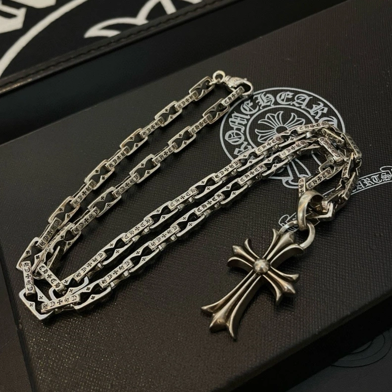 Unique Chrxmx Hxxrts Necklaces 297117