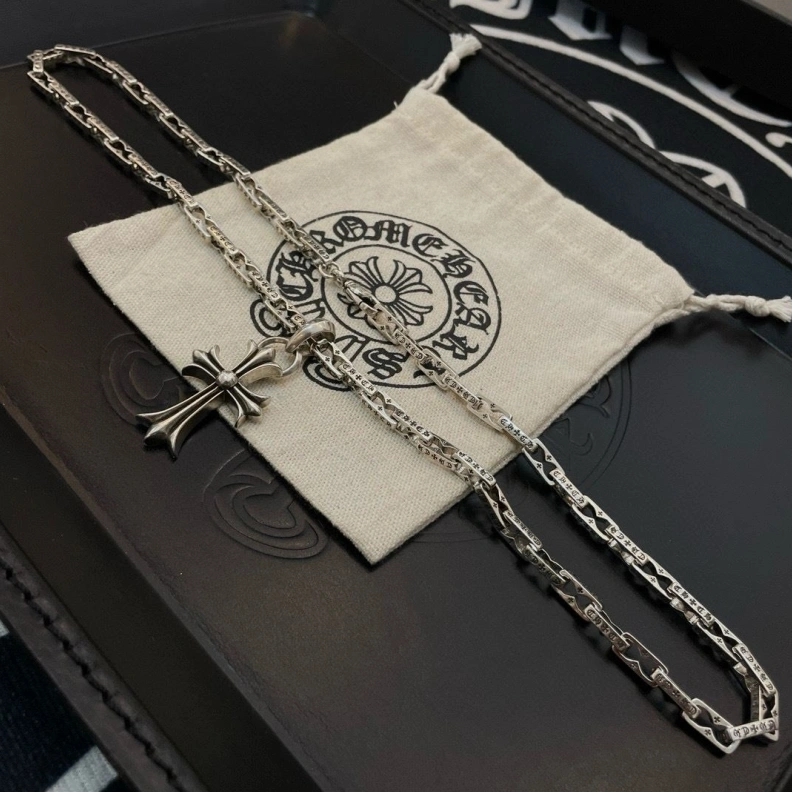 Unique Chrxmx Hxxrts Necklaces 297117
