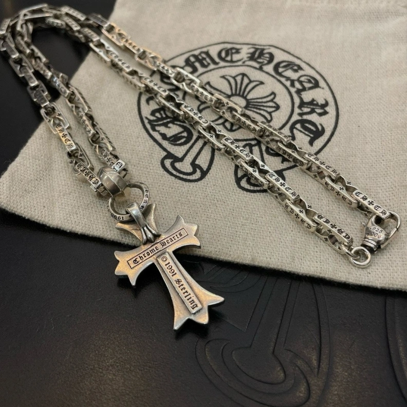 Unique Chrxmx Hxxrts Necklaces 297117