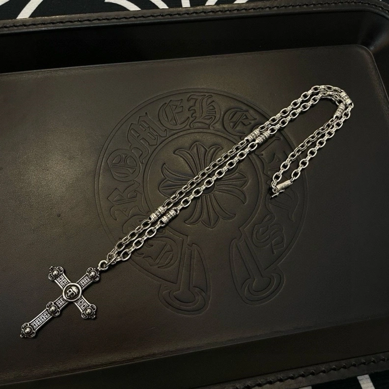 Stylish Chrxmx Hxxrts Necklaces 297114