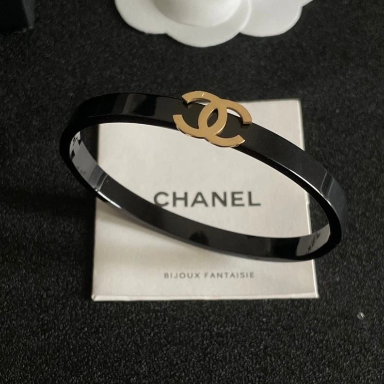 Lightweight Chxnxl Bracelets 286510