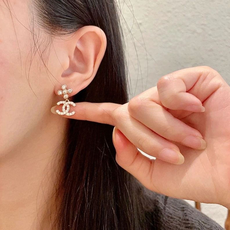 Lightweight Chxnxl Earrings 286208