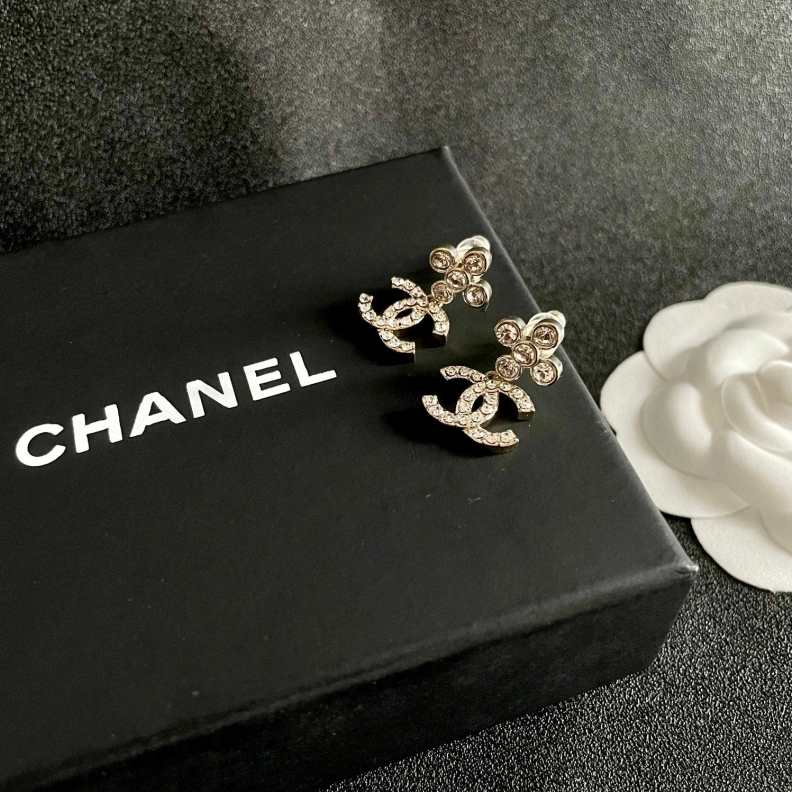 Lightweight Chxnxl Earrings 286208