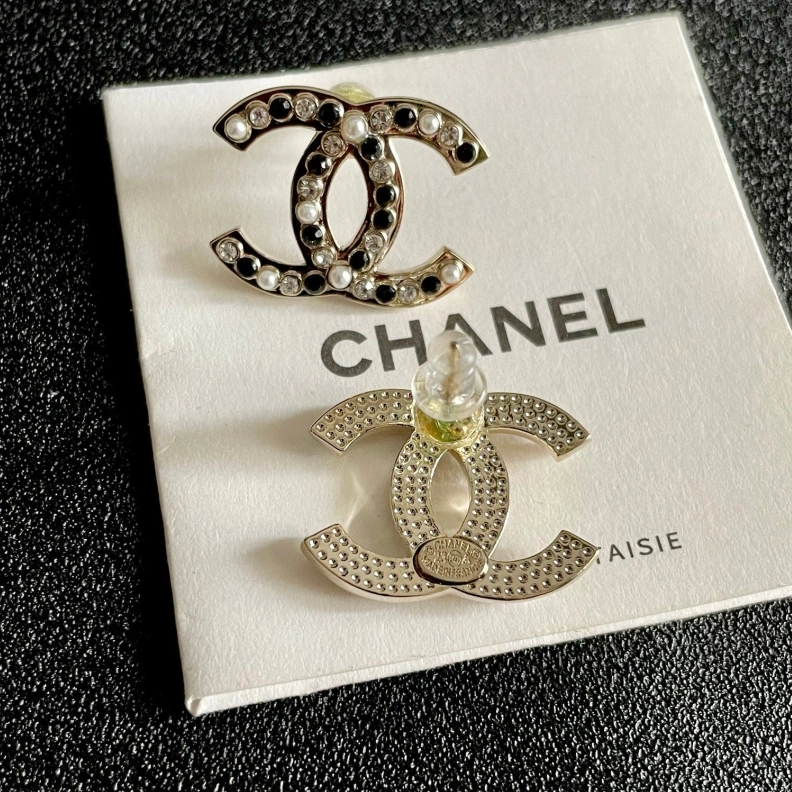 Trendsetting Chxnxl Earrings 286204