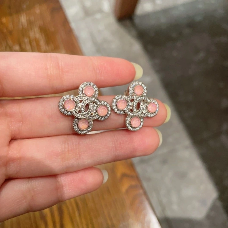 Sleek Chxnxl Earrings 286199