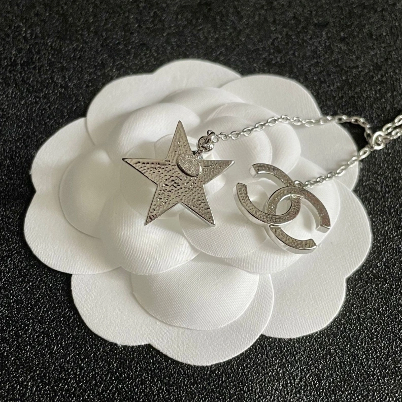 Fashionable Chxnxl Necklaces 285522