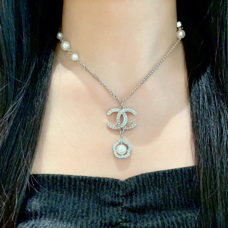 Timeless Chxnxl Necklaces 285521