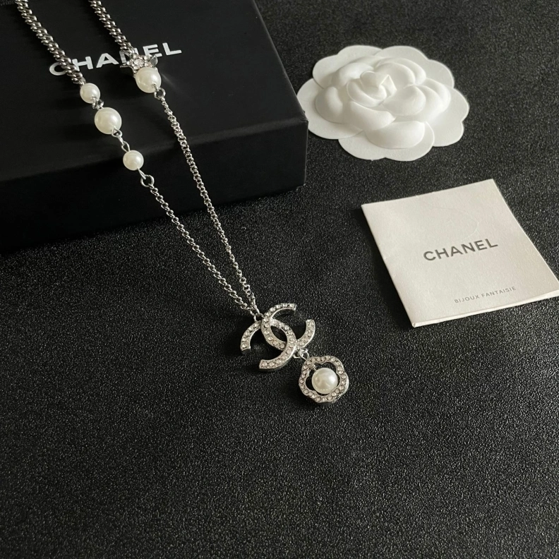 Timeless Chxnxl Necklaces 285521