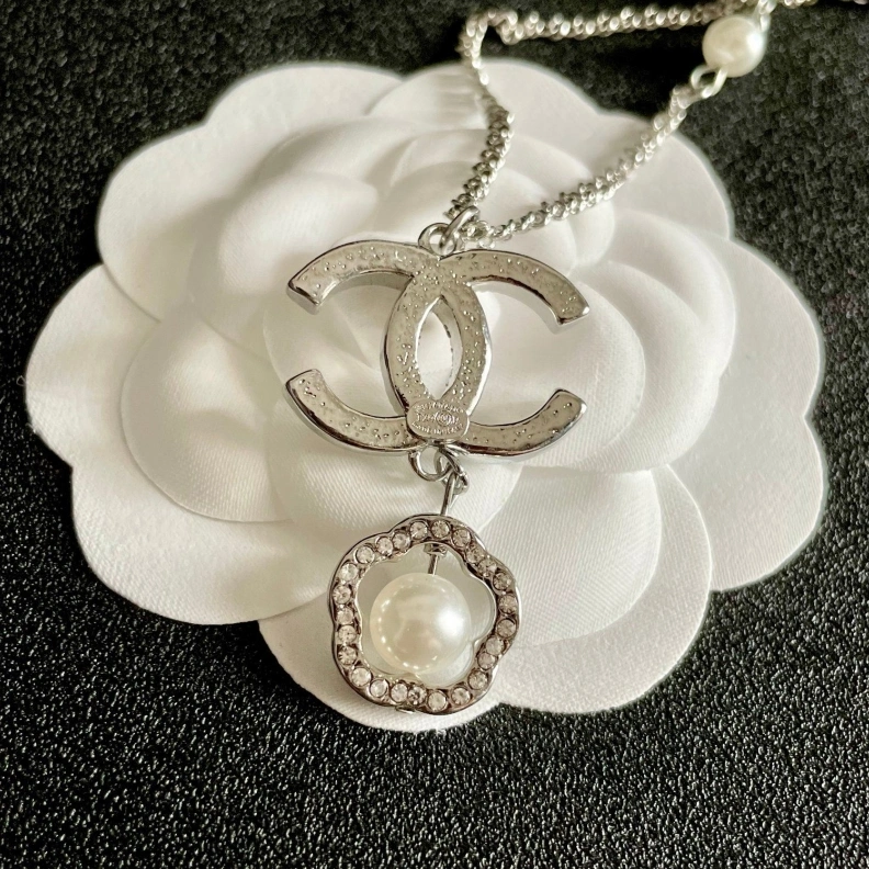 Timeless Chxnxl Necklaces 285521