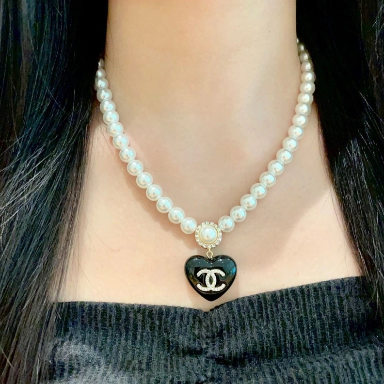 HighQuality Chxnxl Necklaces 285517