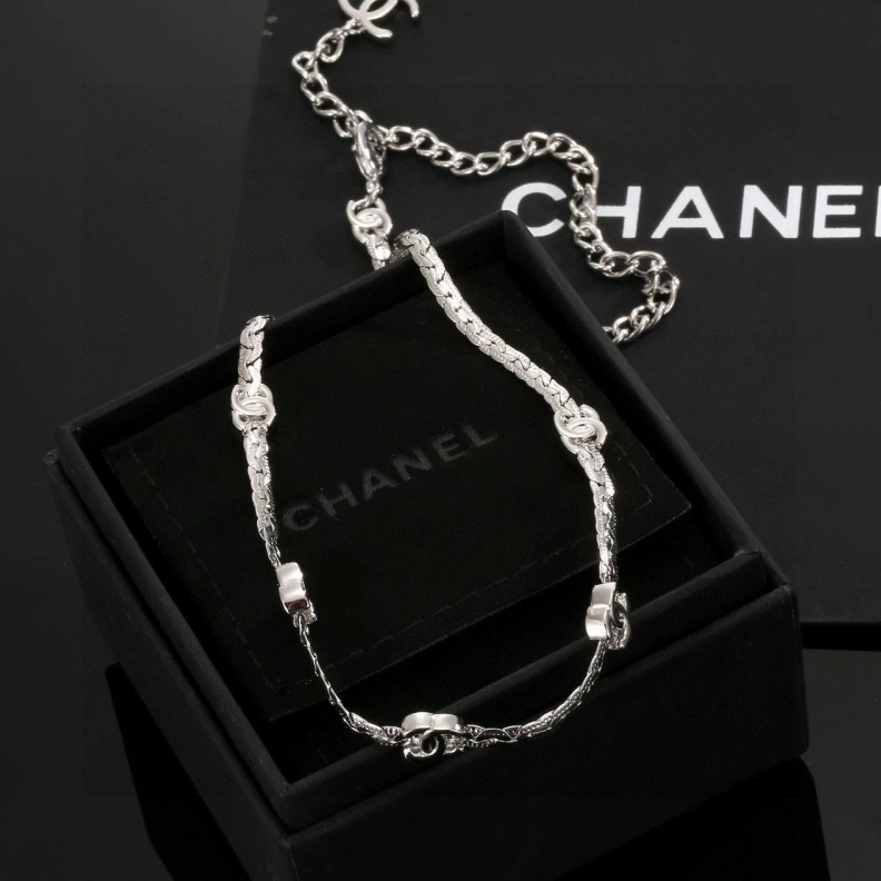 Trendy Chxnxl Necklaces 285510