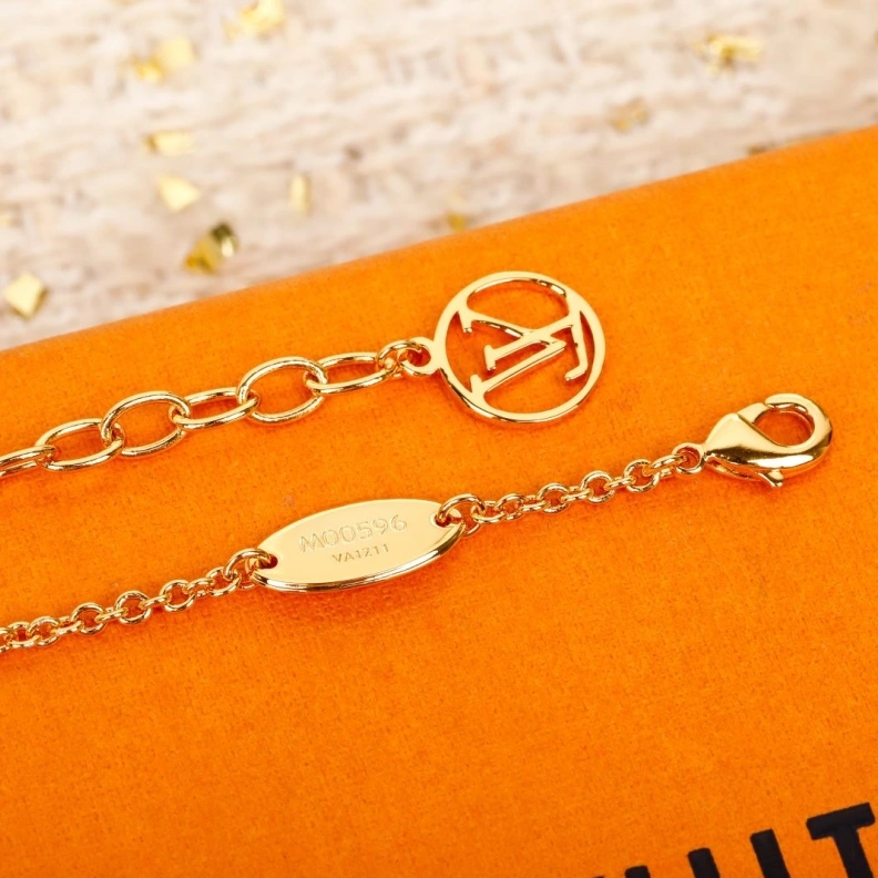 Durable LX Necklaces 308920