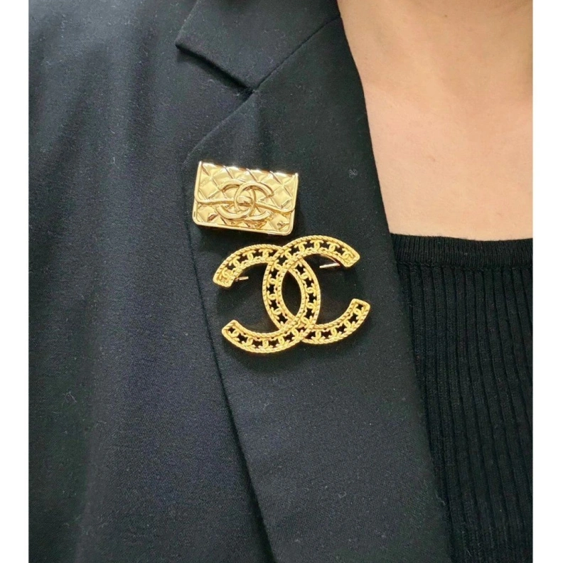 Affordable Chxnxl Brooches 286420