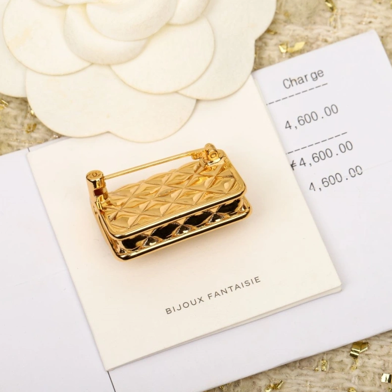 EasyMatch Chxnxl Brooches 286419