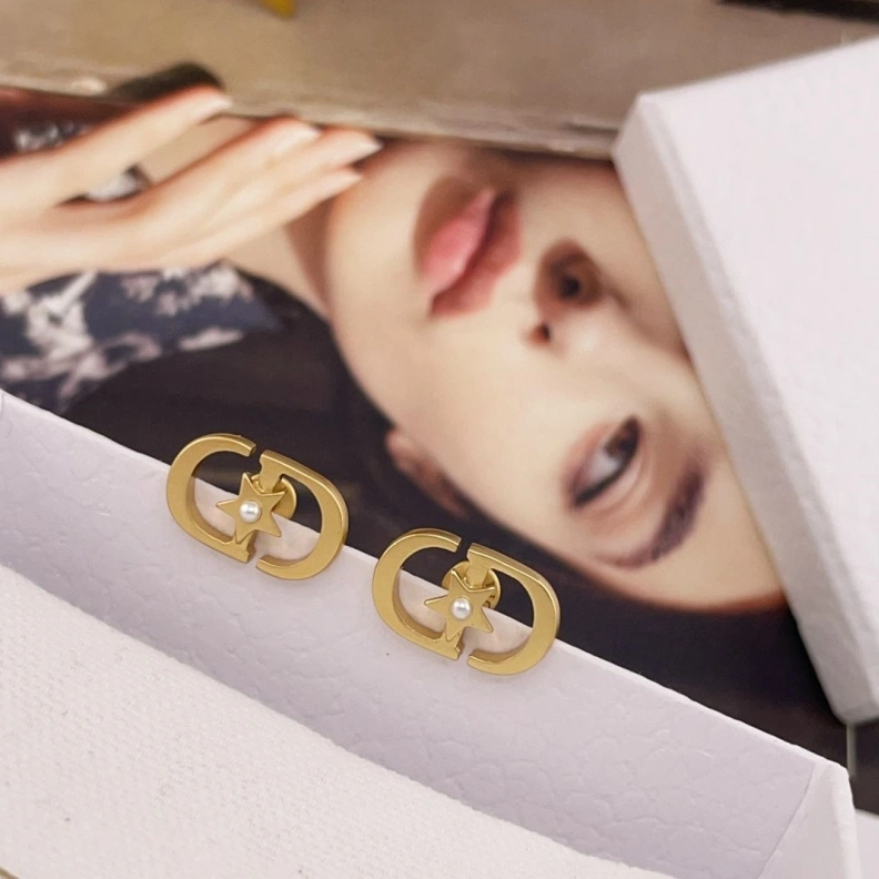 Christian Dxxr Earrings Elegant 294234