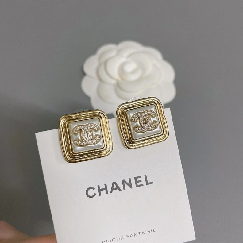 Compact Chxnxl Earrings 286183