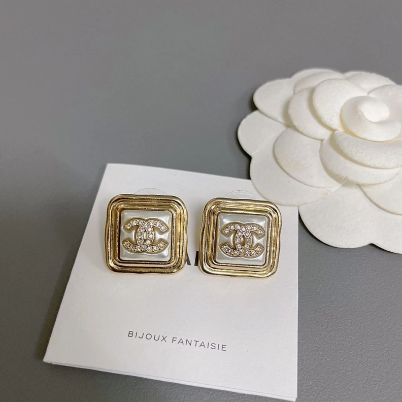 Compact Chxnxl Earrings 286183