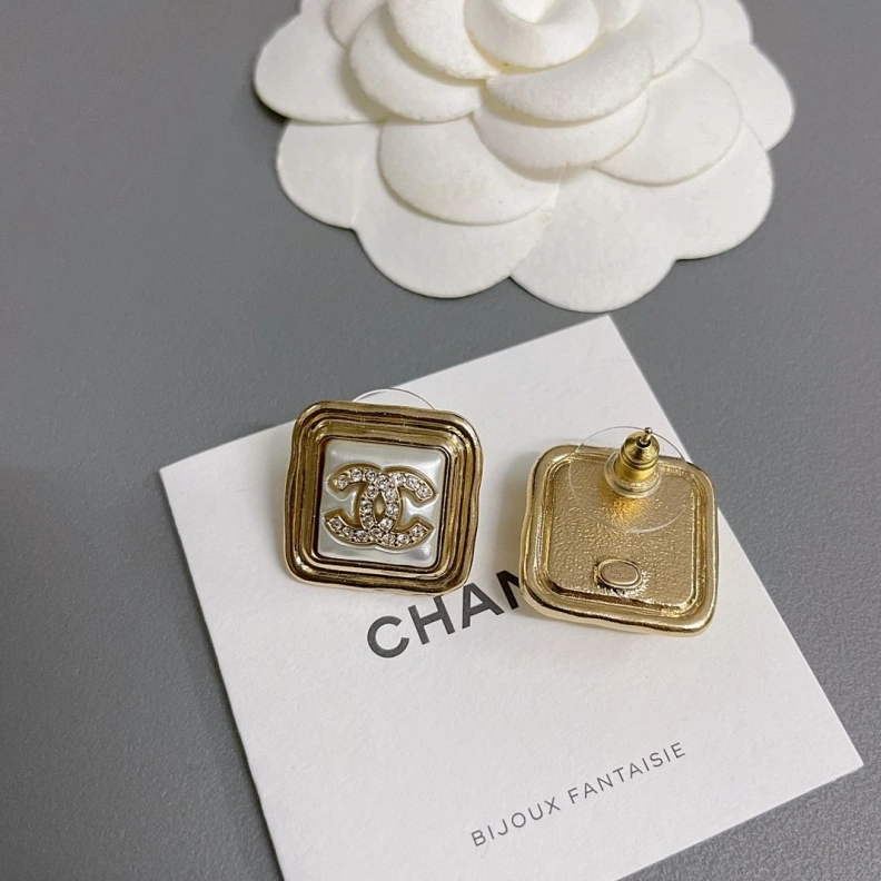 Compact Chxnxl Earrings 286183