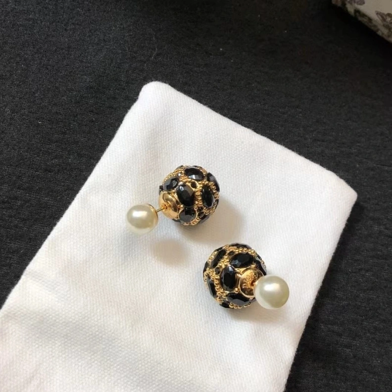 Christian Dxxr Earrings Trendsetting 294251