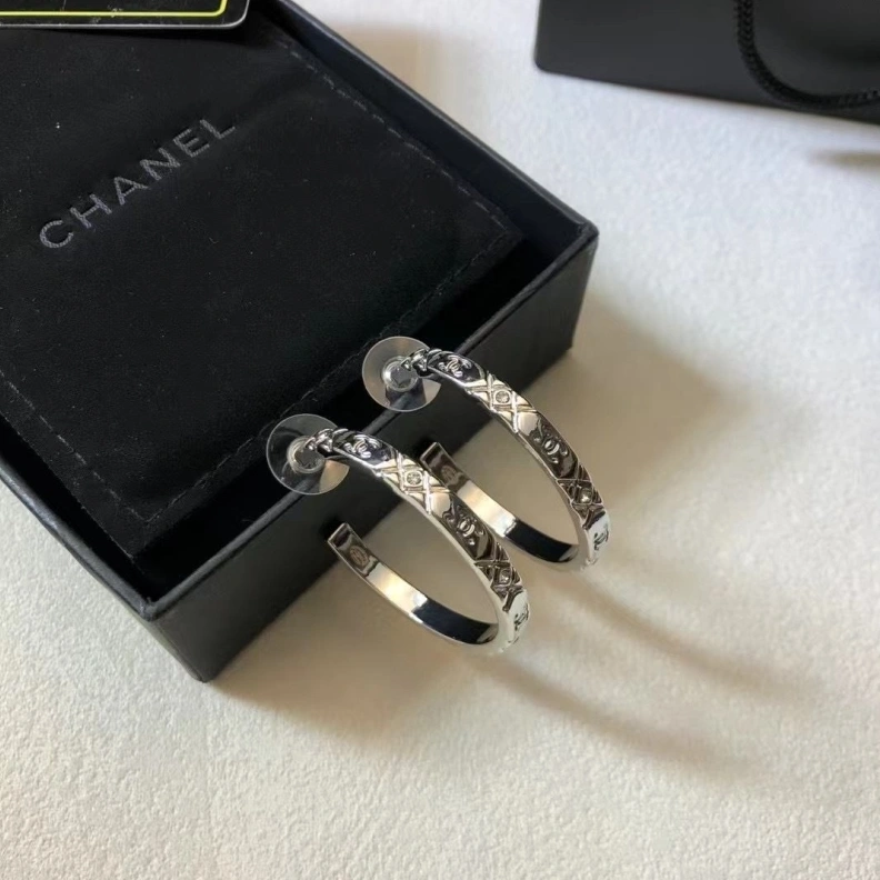Efficient Chxnxl Earrings 286187