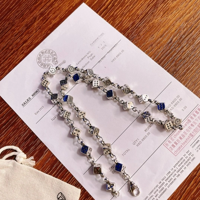 DailyWear Chrxmx Hxxrts Necklaces 297087