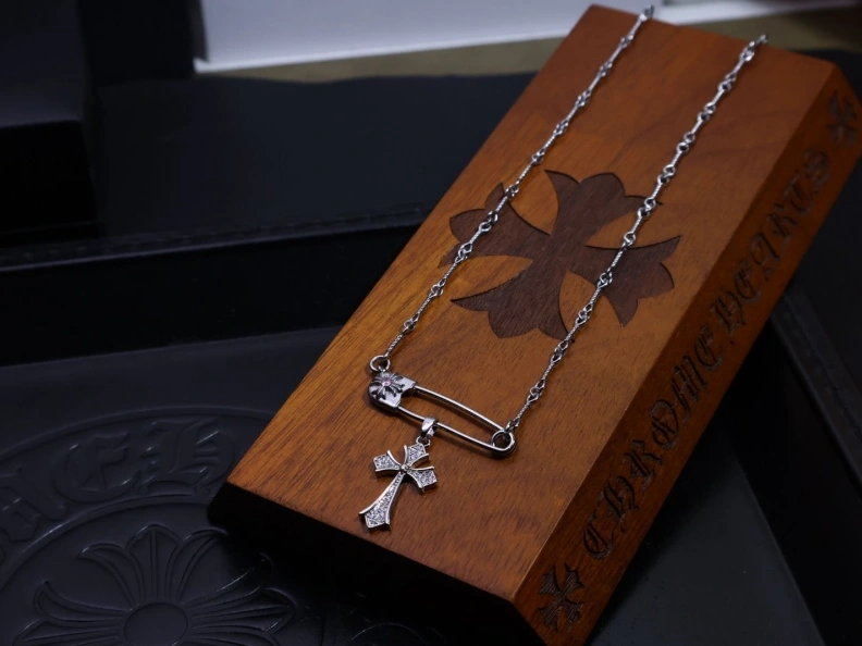 Chrxmx Hxxrts Necklaces Trendy 297089