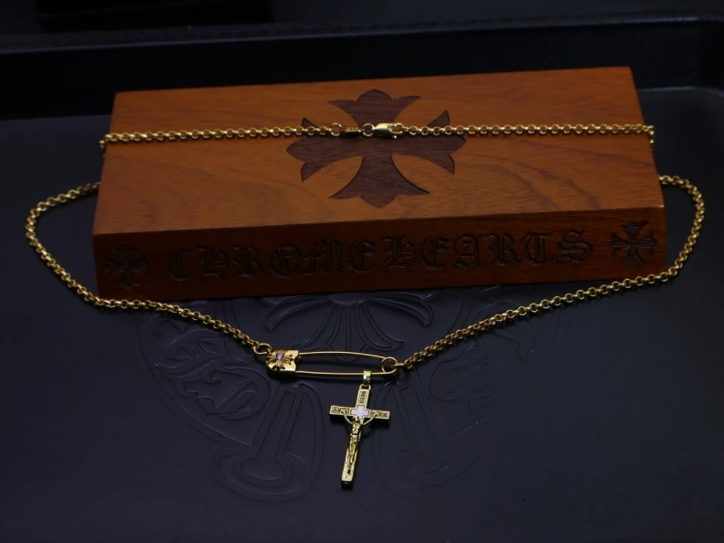 Chrxmx Hxxrts Necklaces Stylish 297095