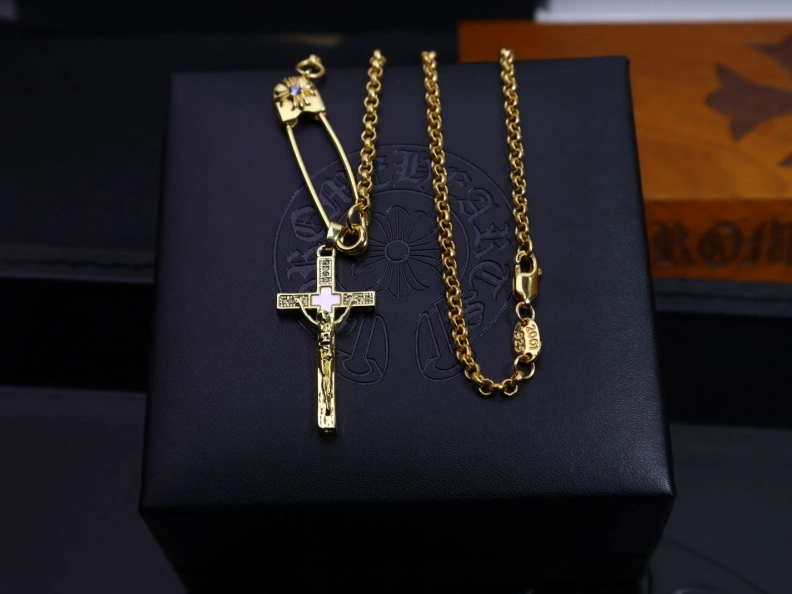 Chrxmx Hxxrts Necklaces Stylish 297095