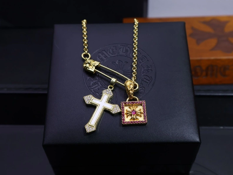 Bold Chrxmx Hxxrts Necklaces 297084