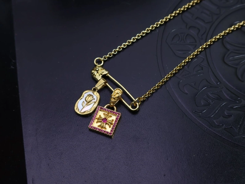Chrxmx Hxxrts Necklaces Practical 297099