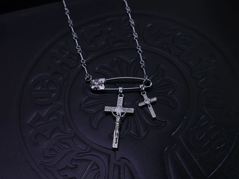 Modern Chrxmx Hxxrts Necklaces 297085