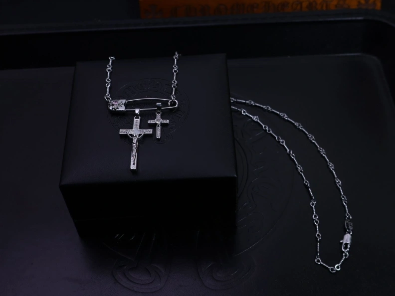 Modern Chrxmx Hxxrts Necklaces 297085