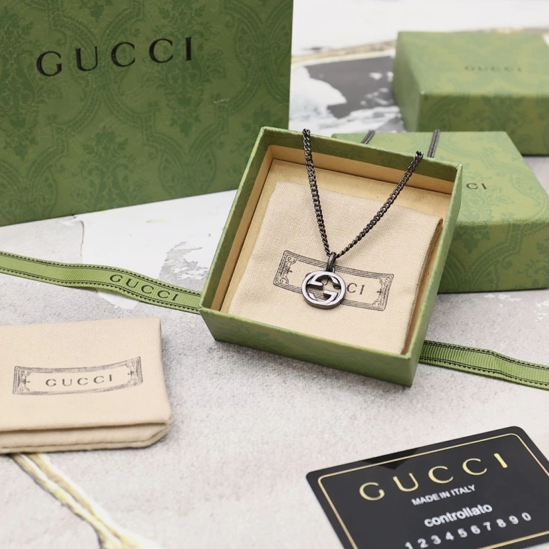 Versatile Gxccx Necklaces 302648