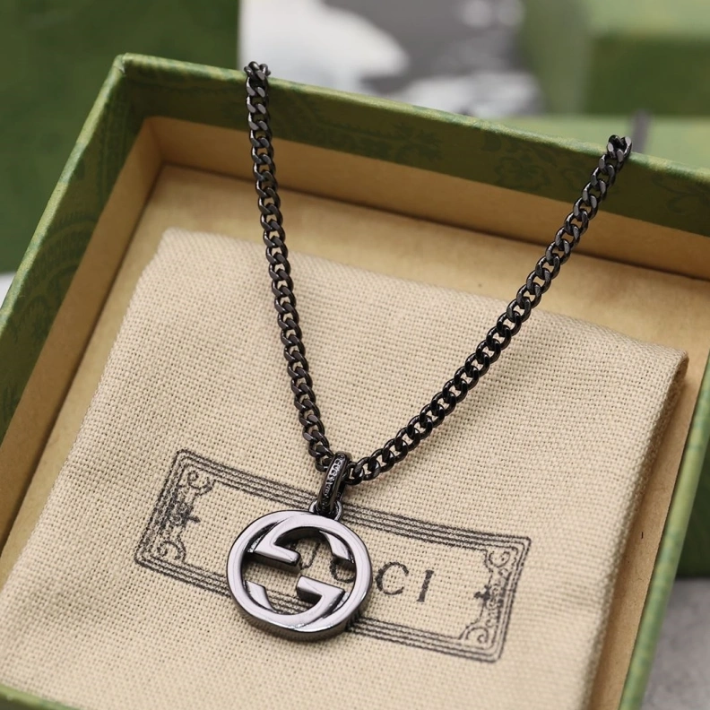 Versatile Gxccx Necklaces 302648