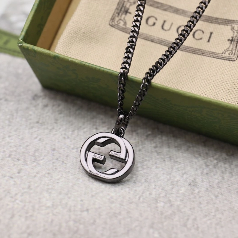 Versatile Gxccx Necklaces 302648