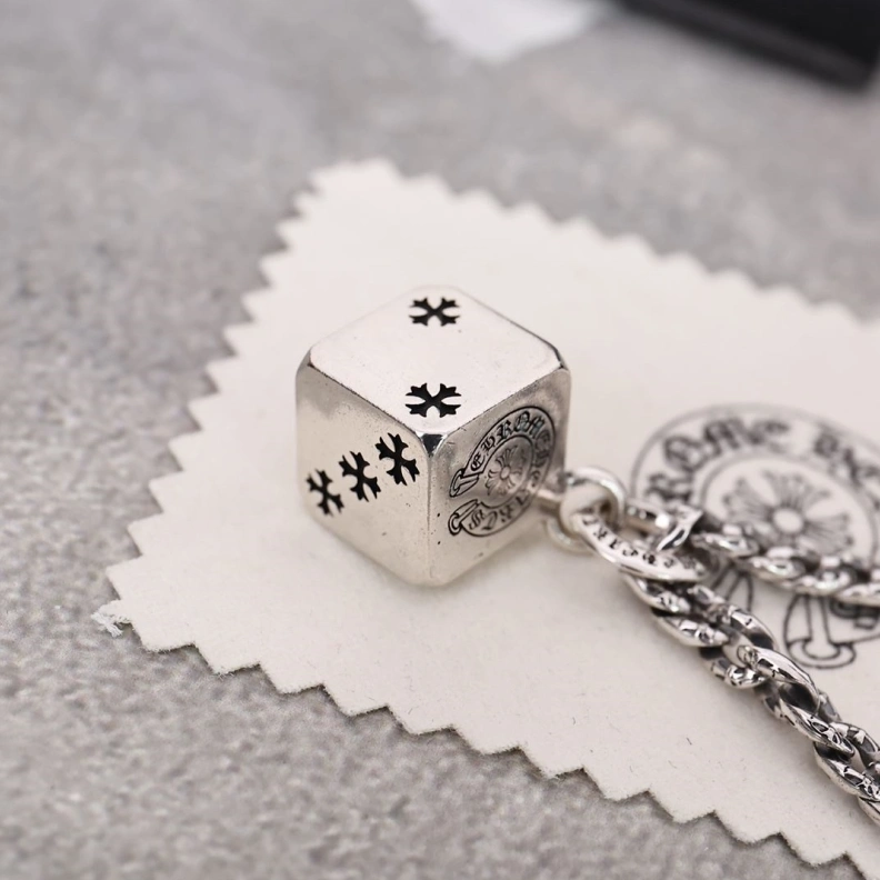 Resilient Chrxmx Hxxrts Necklaces 297082