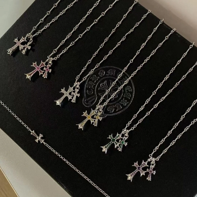 ModernLook Chrxmx Hxxrts Necklaces 297075