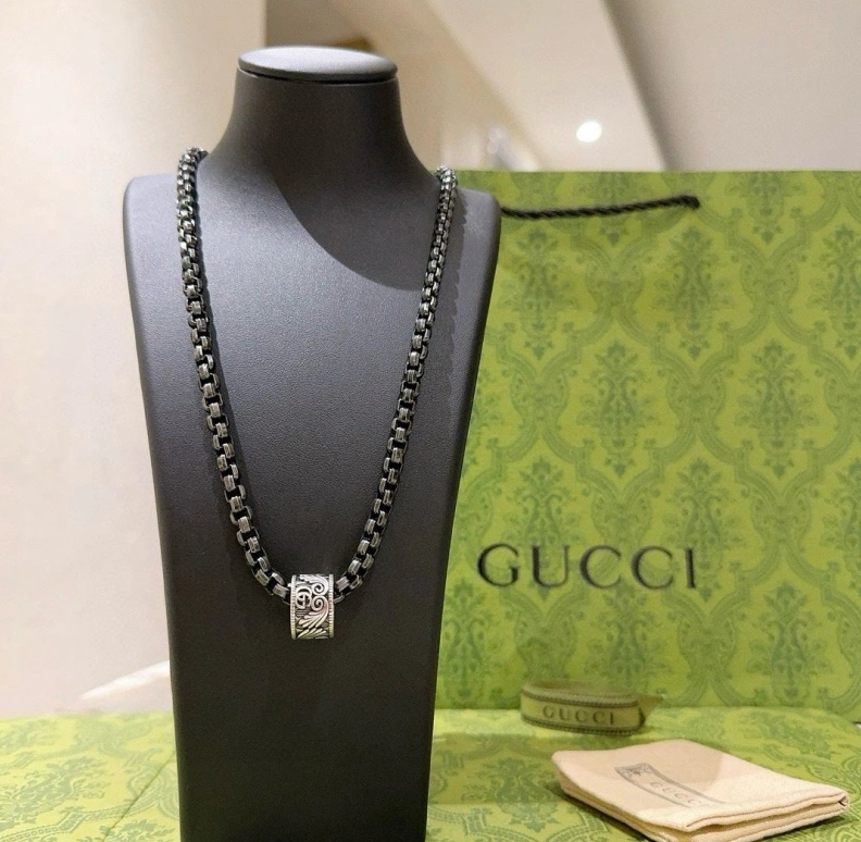 Elegant Gxccx Necklaces 302661