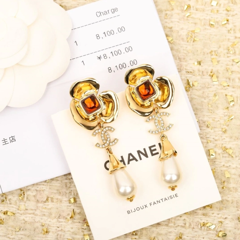Vibrant Chxnxl Earrings 286173