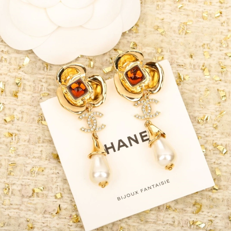 Vibrant Chxnxl Earrings 286173