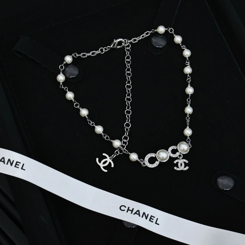 Versatile Chxnxl Necklaces 285508