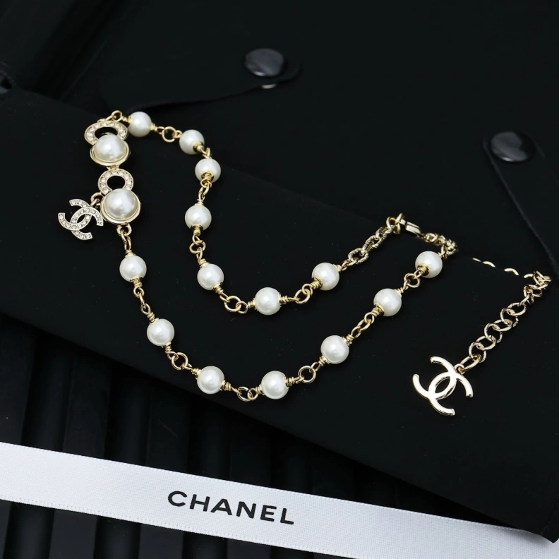 Versatile Chxnxl Necklaces 285508
