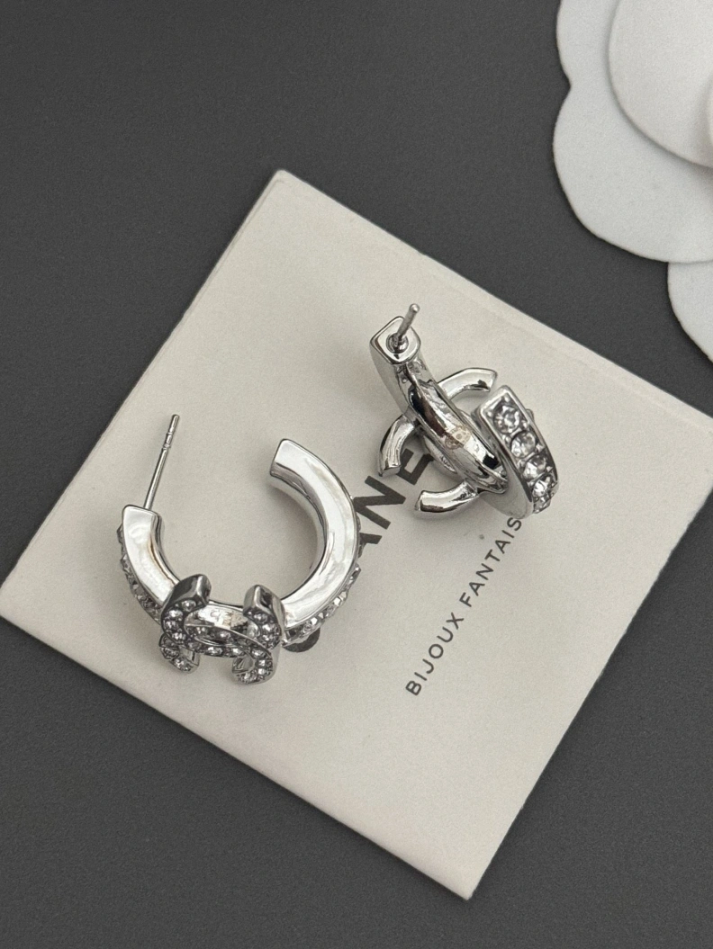 Chxnxl Earrings ModernLook 286171