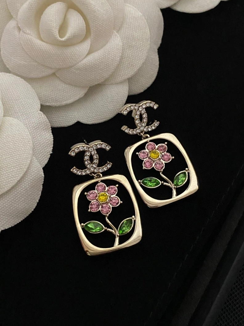 Sleek Chxnxl Earrings 286164