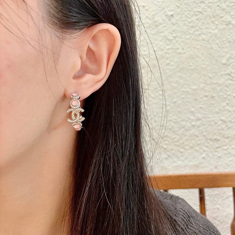 Breathable Chxnxl Earrings 286145